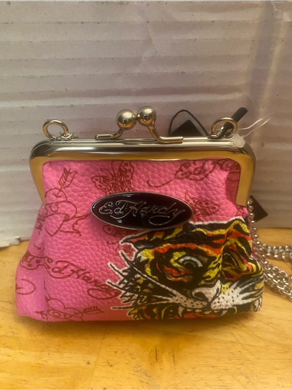 Ed Hardy Tiger pink Kiss-Lock cross body Mini Bag about 5 1/4 x4 x2 1/2 NWT - Picture 5 of 12
